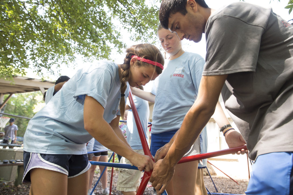 Dawg Day of Service 2016 h