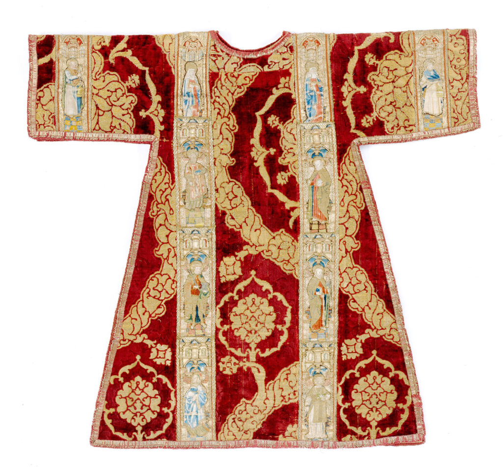 GMOA Middeldorff Dalmatic silk coat-v