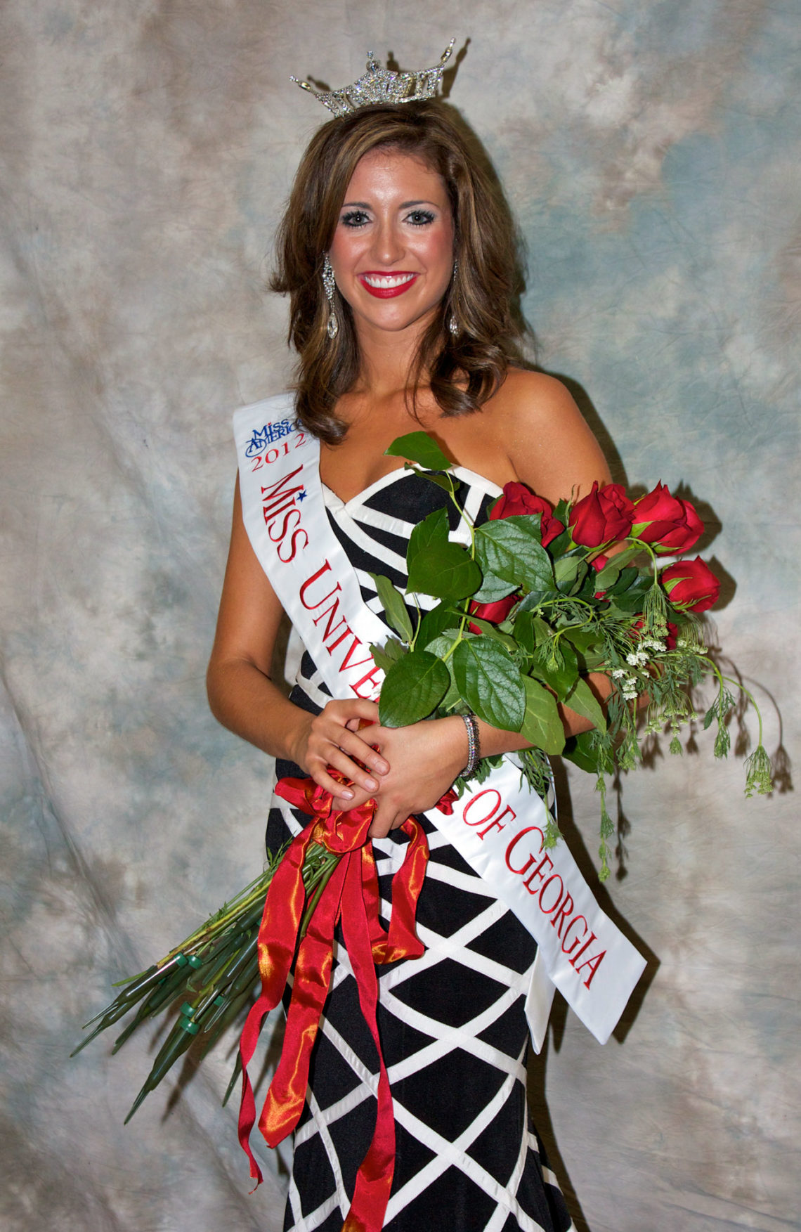 Shelby McLeod of Madison, Ga., crowned Miss UGA 2012 UGA Today