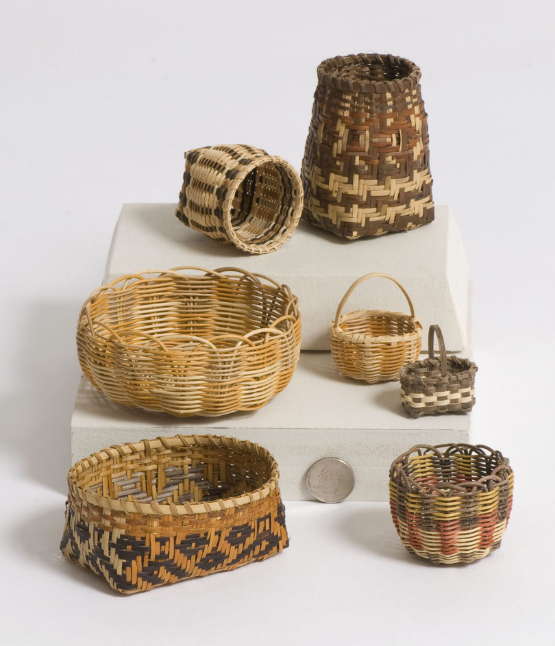 Cherokee baskets miniatures-v