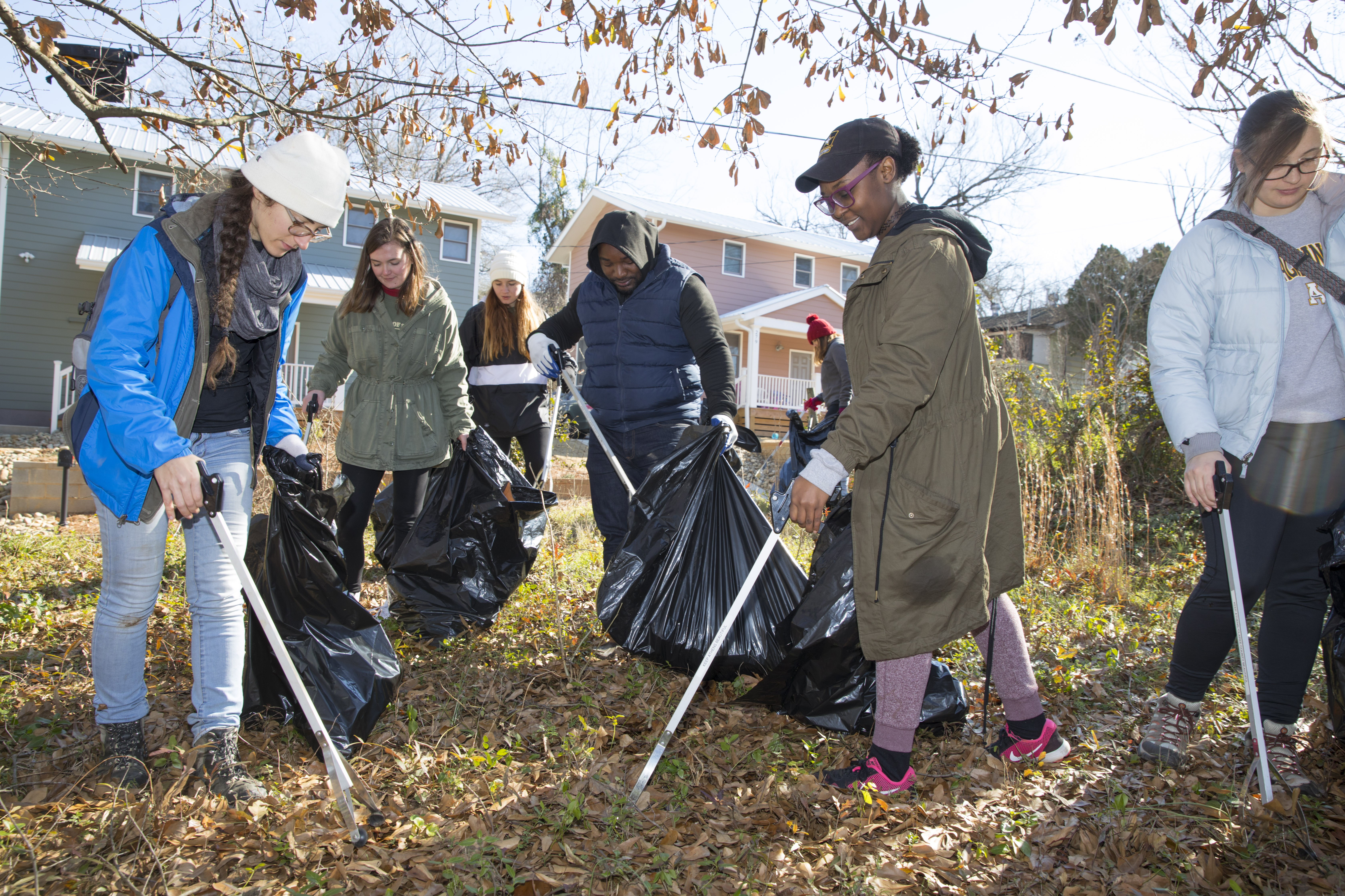 Students and community unite for service - UGA Today