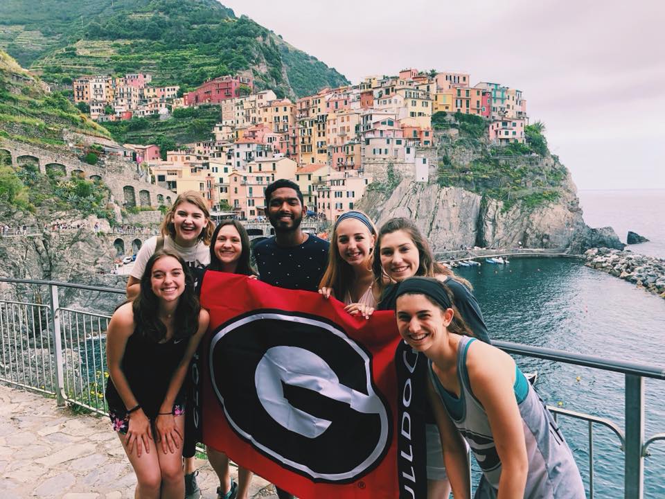 Student studies Italian education methods abroad