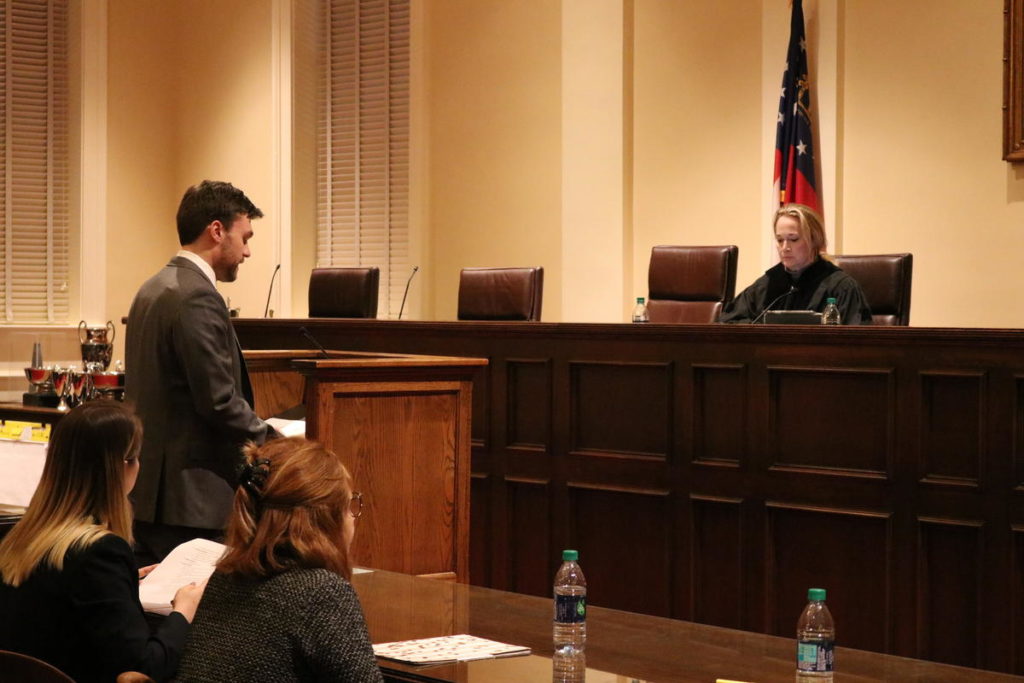 Social work, law students collaborate in court