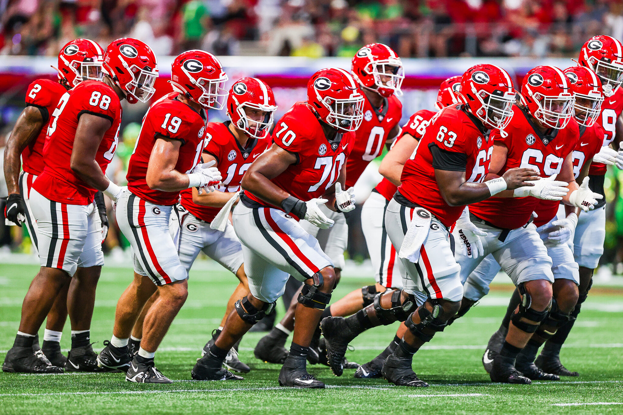 Dogs Dominate The Ducks To Kick Off The Football Season - Uga Today