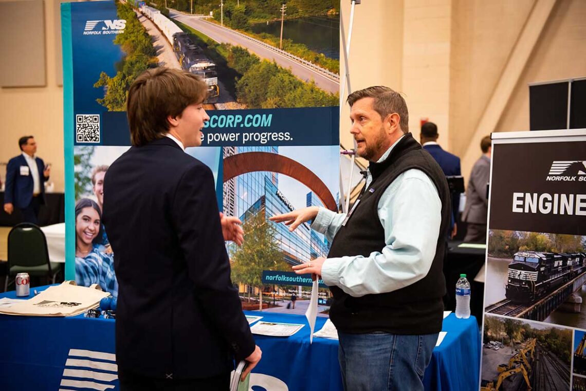 Career Center hosts fall 2023 career, internship fairs UGA Today