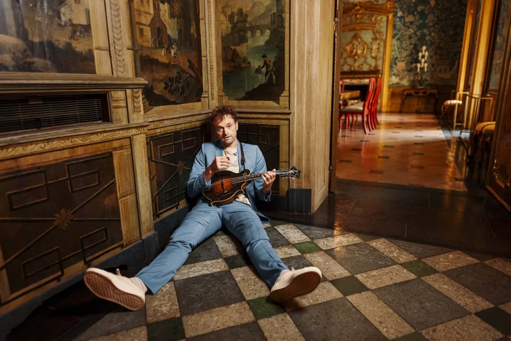 Grammy-winning mandolinist Chris Thile returns to UGA Performing Arts Center
