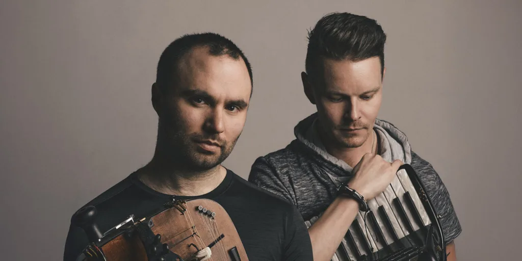 Symbio brings cinematic electro-folk to Athens