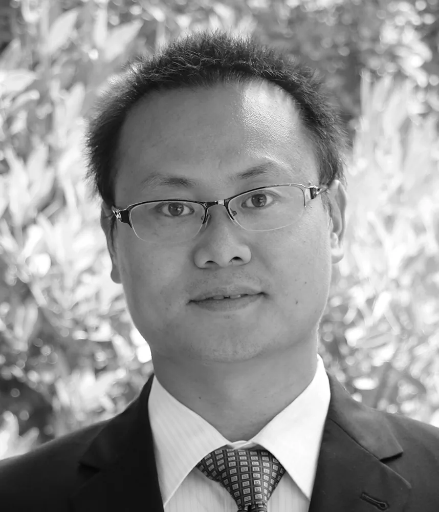 Black-and-white headshot of Lilong Chai
