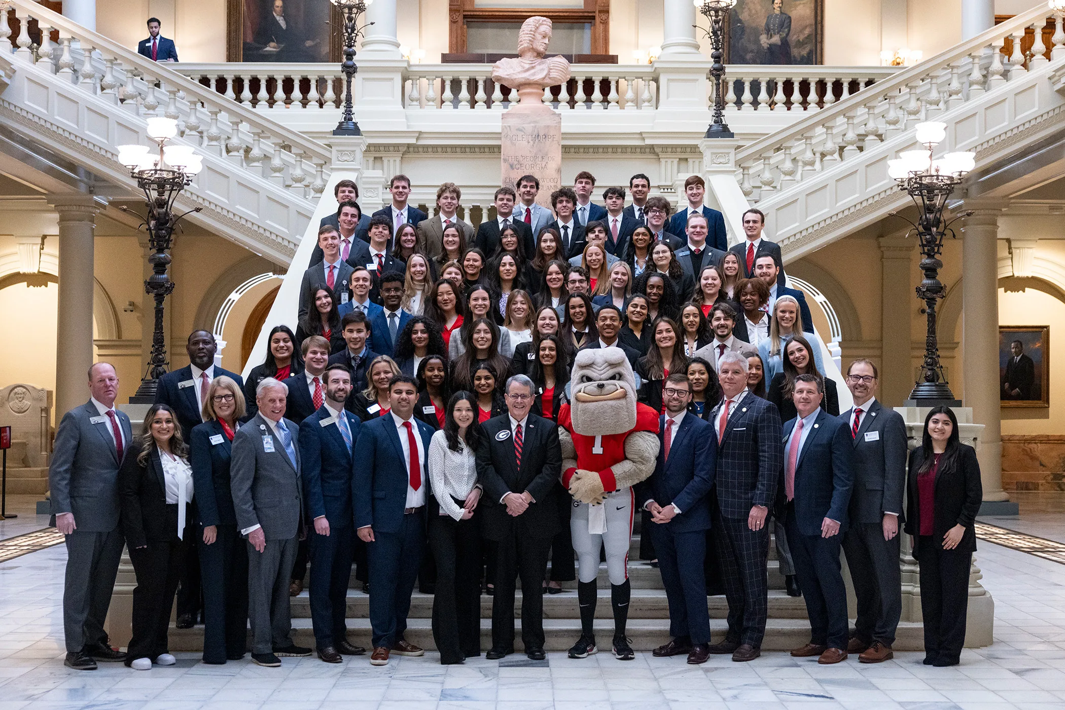 Dawgs under the gold dome