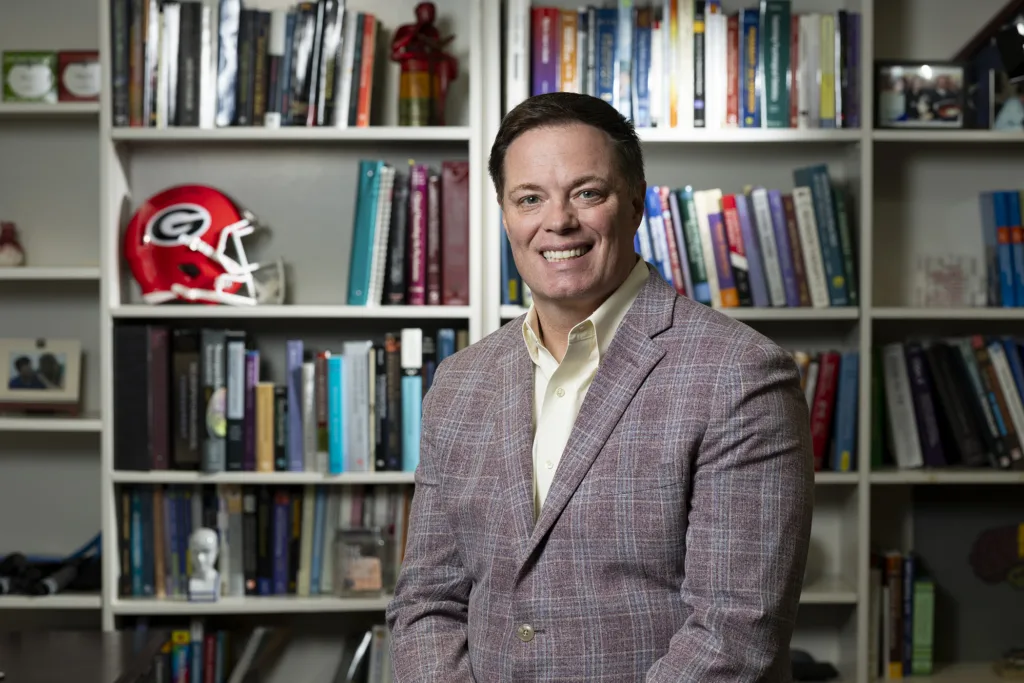 Psychology professor is building better treatments for schizophrenia